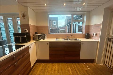 11 Brooklands Avenue, Chadderton, Oldham, OL9 8PF