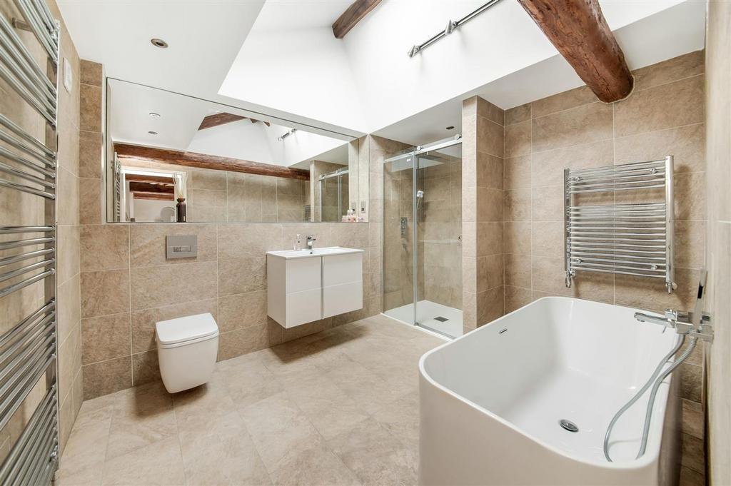 Bedroom one en suite