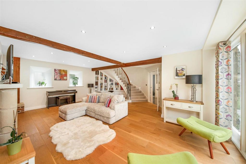 Open plan lounge
