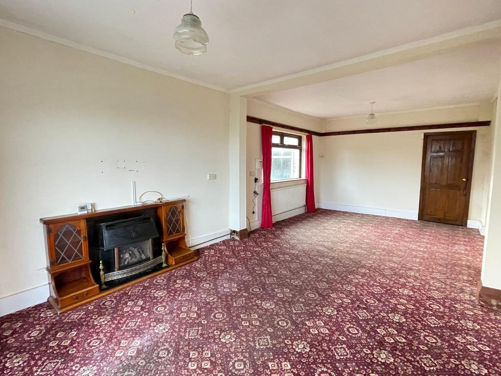 Living/dining room