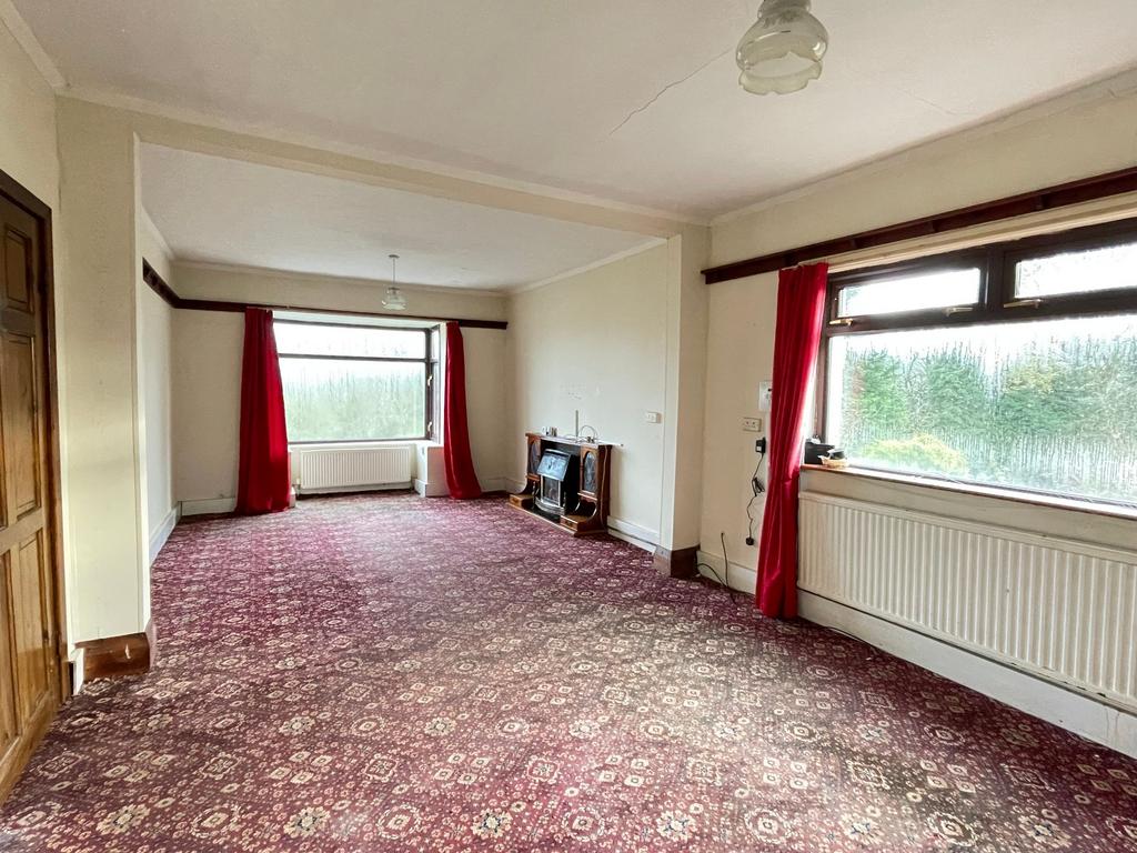 Living/dining room