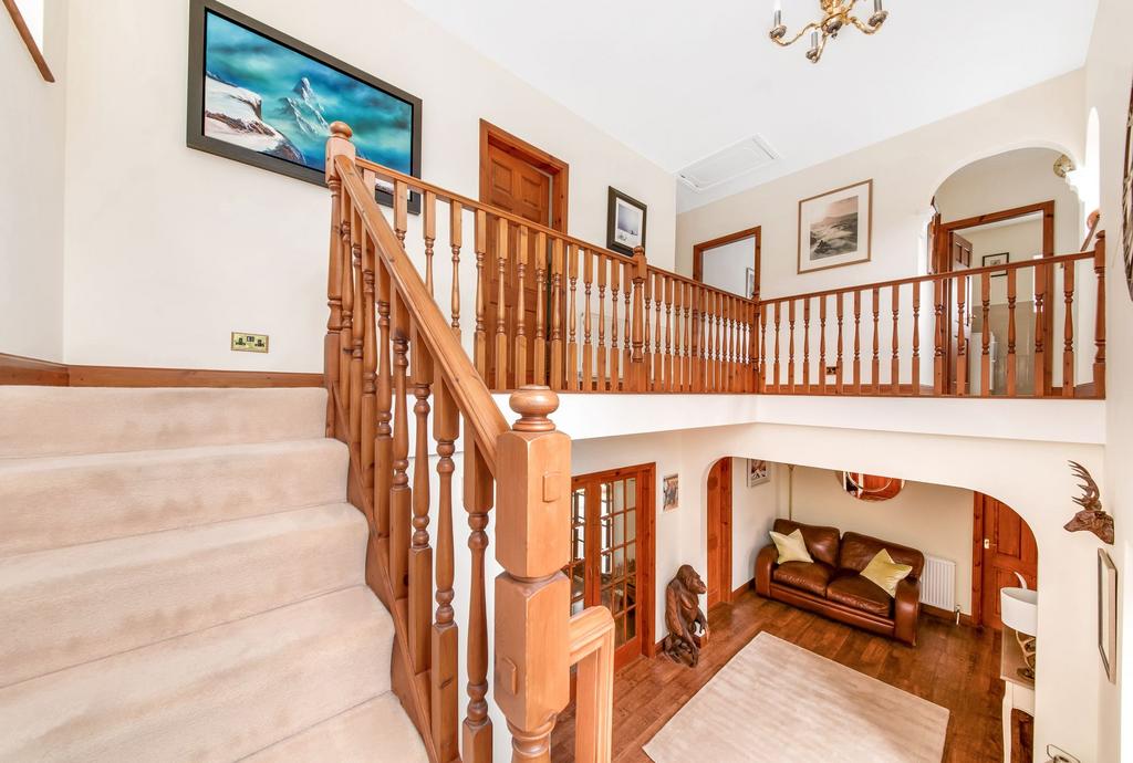 Galleried landing