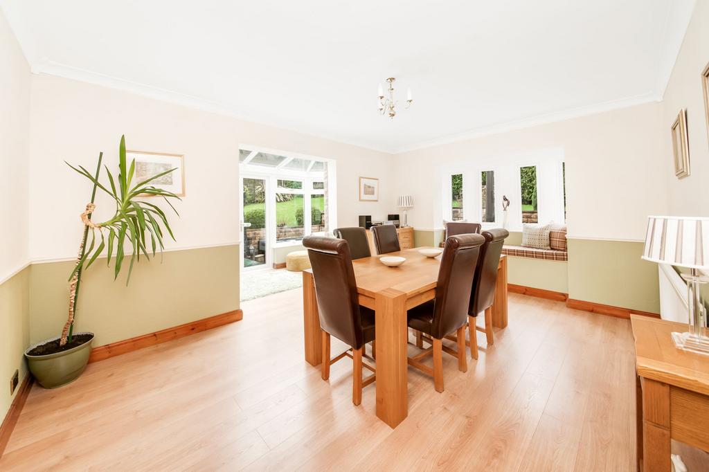 Formal dining room 1