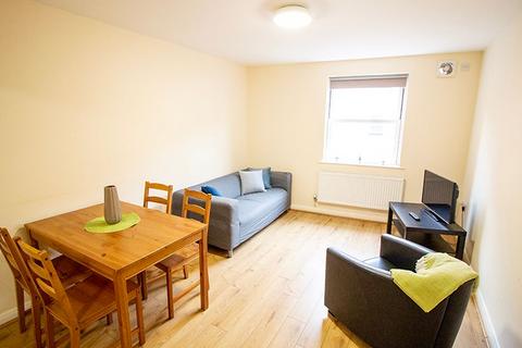 4 bedroom flat to rent, Flat 2, 254 North Sherwood Street, Nottingham, NG1 4EN