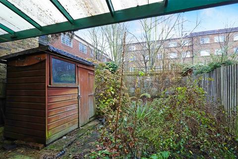 4 Derwent Road, London, W5 4TN