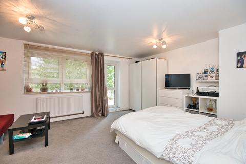 3 bedroom maisonette for sale, Plaistow, Westham, Stratford, London, E13