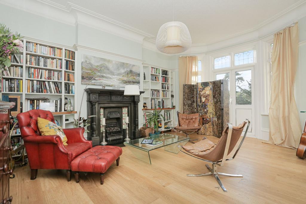 Dane Road, Margate, CT9 6 bed detached house for sale £950,000