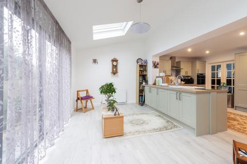 17 Barnes Wallis Close, Chickerell, Weymouth, DT3 4PP