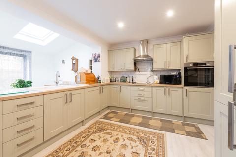17 Barnes Wallis Close, Chickerell, Weymouth, DT3 4PP