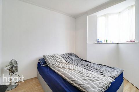 1 bedroom apartment for sale, Cosgrove Close, London
