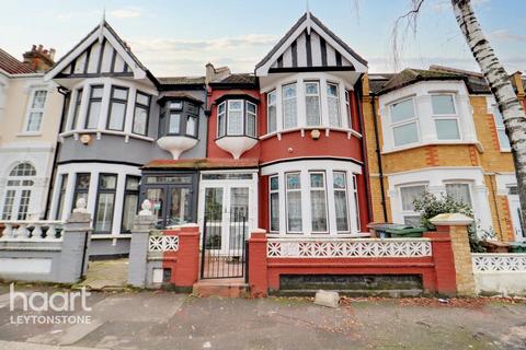 4 bedroom terraced house for sale, Colchester Road, Leyton