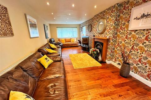 4 bedroom semi-detached house for sale, Stockport Road, Mossley, OL5