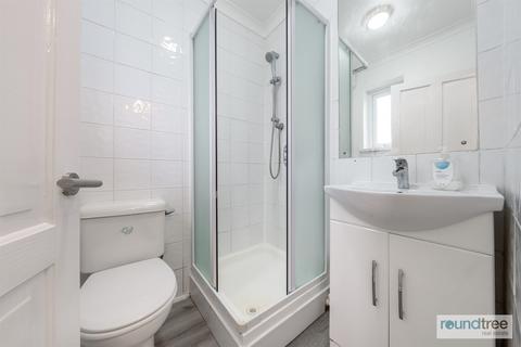 22 Daniel Place, London, NW4 3PG