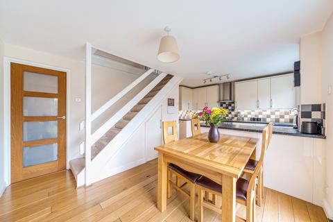3 Goldsmiths Close, Woking, GU21 3HF