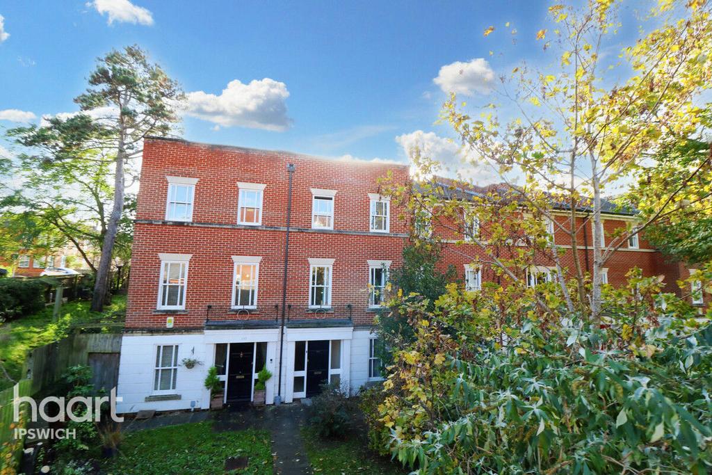 Alan Road, Ipswich 4 bed townhouse for sale £400,000