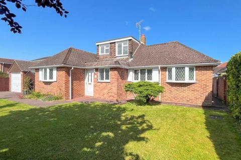 3 bedroom property for sale, North Shore Road, Hayling Island