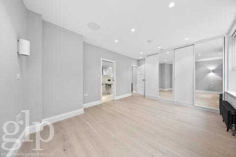 1 bedroom apartment to rent, Shaftesbury Avenue, Soho,  W1D
