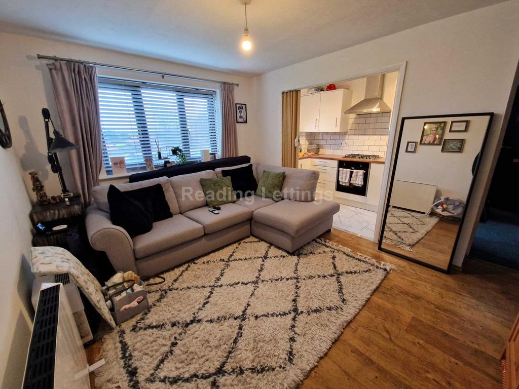 Knossington Close, Lower Earley 1 bed flat £1,100 pcm (£254 pw)