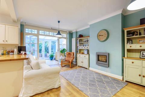 20 Brookfield Avenue, London, W5 1LA