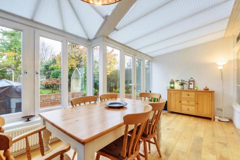 20 Brookfield Avenue, London, W5 1LA