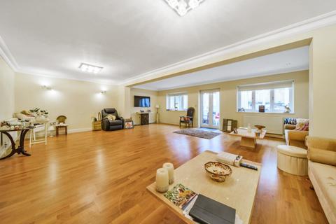 61 Ashbourne Road, London, W5 3DH