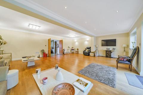 61 Ashbourne Road, London, W5 3DH