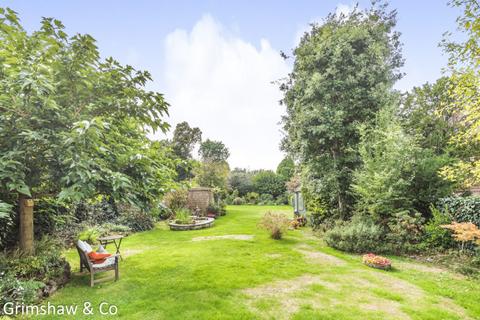 6 bedroom semi-detached house for sale, The Common, Ealing, W5