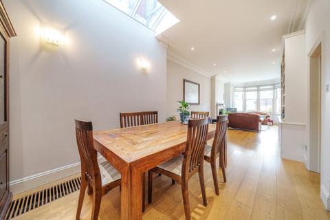 6 Sherborne Gardens, London, W13 8AS