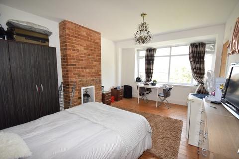 17 Sandall Road, London, W5 1HZ