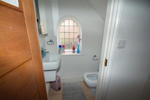 17 Sandall Road, London, W5 1HZ