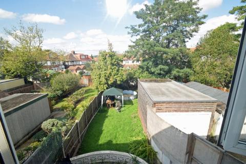 17 Sandall Road, London, W5 1HZ