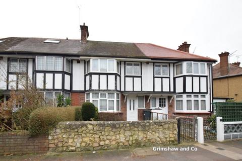 9 Princes Avenue, London, W3 8LZ