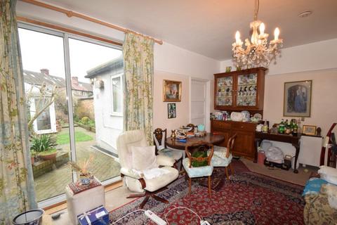 9 Princes Avenue, London, W3 8LZ