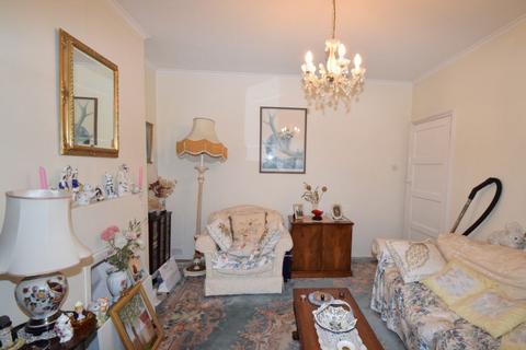 9 Princes Avenue, London, W3 8LZ