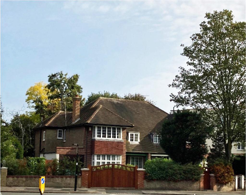 Opposite Gunnersbury Park, Ealing, W5 4 bed semidetached house for