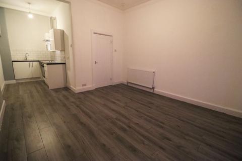 1 bedroom flat to rent, 8 Muir Street, Flat 3/2, Renfrew, PA4 8PN