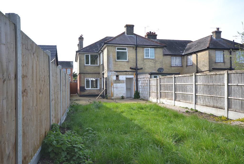 68 High Road April (rear)