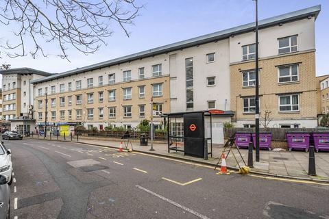 3 bedroom flat for sale, Windmill House, Docklands, London, E14