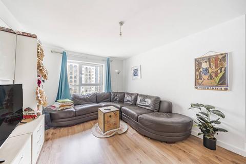 3 bedroom flat for sale, Windmill House, Docklands, London, E14