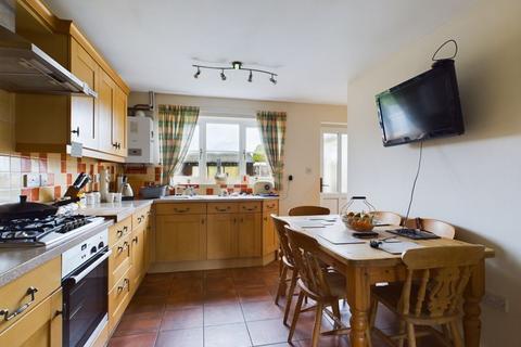 3 bedroom link detached house for sale, Tennyson Gardens, Horncastle