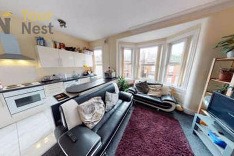 4 bedroom apartment to rent, Headingley Avenue, Headingley, Leeds, LS6 3EP