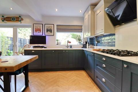18 Calder Drive, Worsley, Manchester, M28 0TH