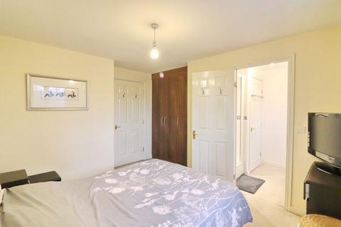 8 Landau Drive, Worsley, Manchester, M28 0BG
