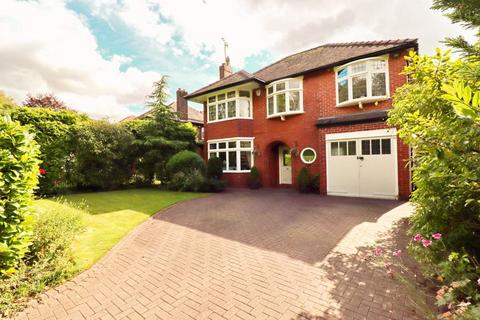 4 bedroom detached house for sale, Woodstock Drive, Manchester M28