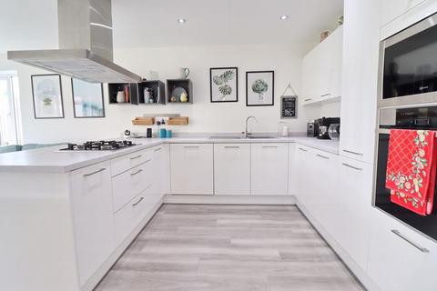 16 Cranleigh Drive, Worsley, Manchester, M28 7ET
