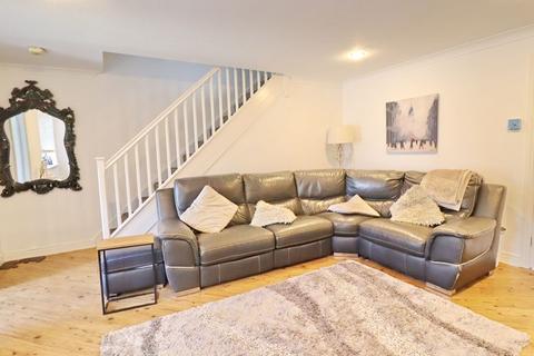 4 bedroom semi-detached house for sale, Redpoll Close, Manchester M28
