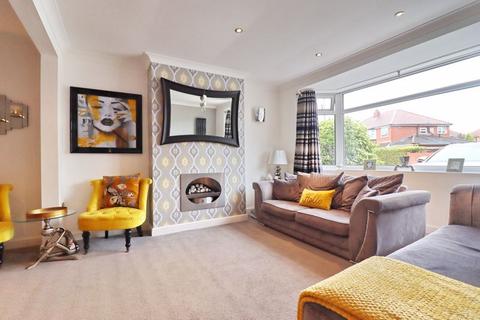 4 bedroom semi-detached house for sale, Carlton Road, Manchester M28
