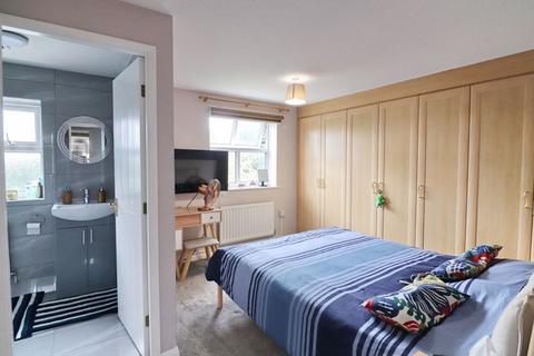 30 Amberhill Way, Worsley, Manchester, M28 1YJ