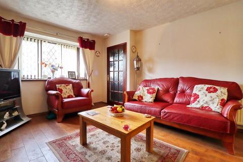3 bedroom end of terrace house for sale, Maunby Gardens, Manchester M38