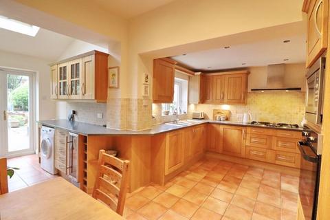 4 bedroom semi-detached house for sale, Greenleach Lane, Manchester M28